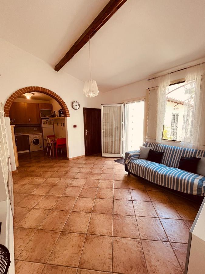 Eremomarino Apartment リヴォルノ エクステリア 写真