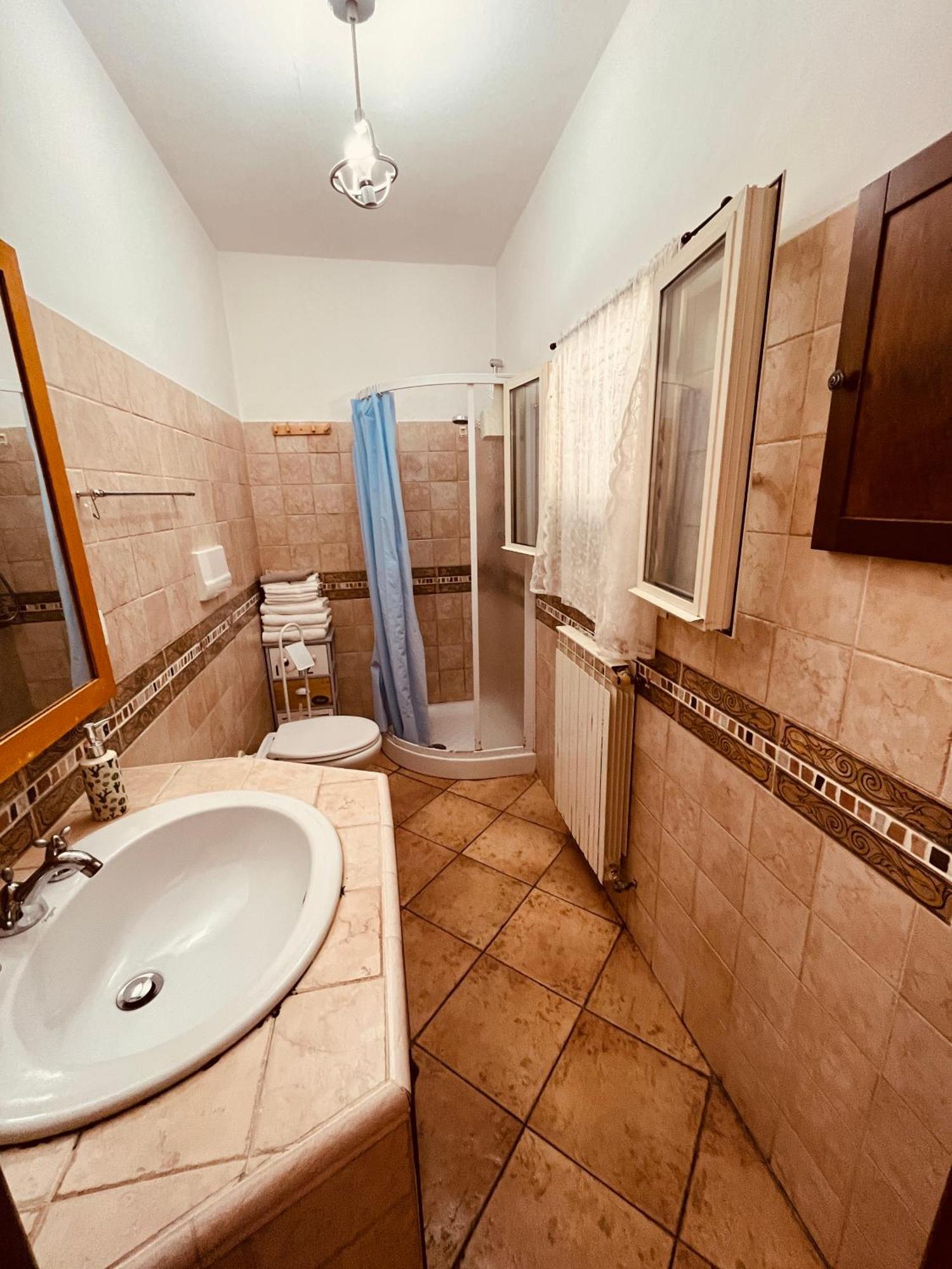 Eremomarino Apartment リヴォルノ エクステリア 写真